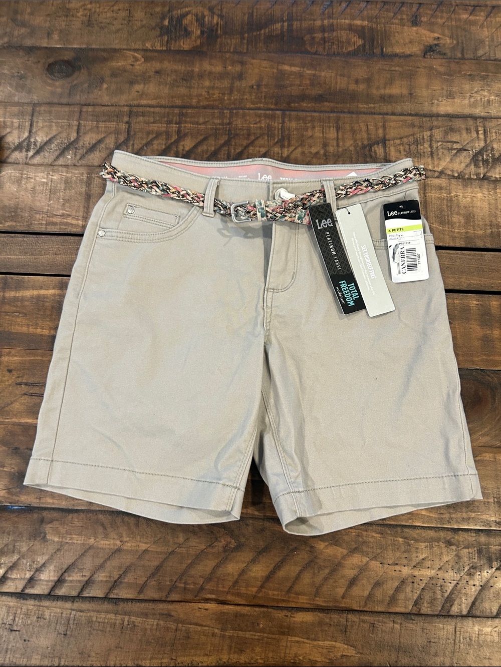 Lee Platinum Label Stone-Tone Women's Shorts with Multicolor Braided Belt